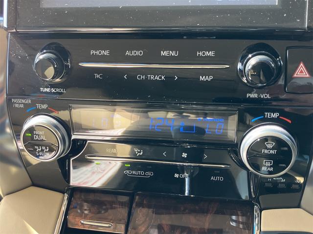 アルファードハイブリッド Ｇ　Ｆパッケージ　４ＷＤ　ドライブレコーダー　ＥＴＣ　バックカメラ　ＴＶ　クリアランスソナー　オートクルーズコントロール　レーンアシスト　衝突被害軽減システム　両側電動スライドドア　オートマチックハイビーム（5枚目）