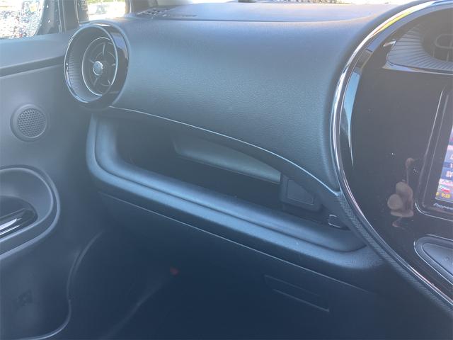 アクア Ｓスタイルブラック　ドライブレコーダー　ＥＴＣ　バックカメラ　ナビ　クリアランスソナー　レーンアシスト　衝突被害軽減システム　オートマチックハイビーム　オートライト　スマートキー　電動格納ミラー　ＣＶＴ　レンタカーアップ（24枚目）