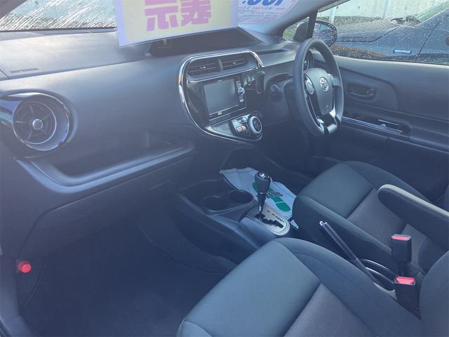 アクア Ｓスタイルブラック　ドライブレコーダー　ＥＴＣ　バックカメラ　ナビ　クリアランスソナー　レーンアシスト　衝突被害軽減システム　オートマチックハイビーム　オートライト　スマートキー　電動格納ミラー　ＣＶＴ　レンタカーアップ（33枚目）