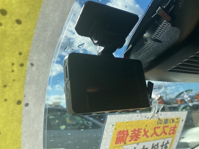 ノート Ｘ　ＦＯＵＲ　４ＷＤ　ドライブレコーダー　ＥＴＣ　バックカメラ　ナビ　クリアランスソナー　衝突被害軽減システム　アルミホイール　オートマチックハイビーム　オートライト　スマートキー　電動格納ミラー　シートヒーター（10枚目）