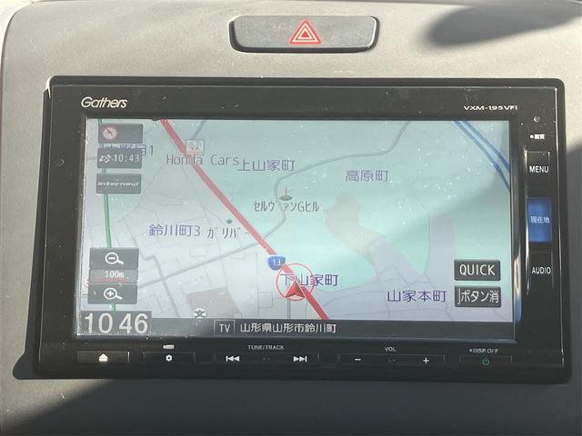 フリード Ｇ・ホンダセンシング　ＥＴＣ　バックカメラ　ナビ　ＴＶ　オートクルーズコントロール　レーンアシスト　衝突被害軽減システム　両側スライドドア　スマートキー　アイドリングストップ　電動格納ミラー　３列シート　ウォークスルー（4枚目）