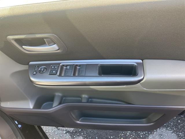 フリード Ｇ・ホンダセンシング　ＥＴＣ　バックカメラ　ナビ　ＴＶ　オートクルーズコントロール　レーンアシスト　衝突被害軽減システム　両側スライドドア　スマートキー　アイドリングストップ　電動格納ミラー　３列シート　ウォークスルー（7枚目）