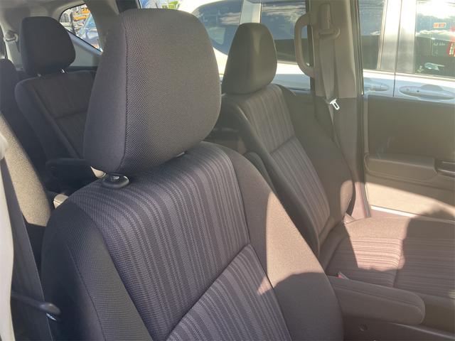 フリード Ｇ・ホンダセンシング　ＥＴＣ　バックカメラ　ナビ　ＴＶ　オートクルーズコントロール　レーンアシスト　衝突被害軽減システム　両側スライドドア　スマートキー　アイドリングストップ　電動格納ミラー　３列シート　ウォークスルー（31枚目）