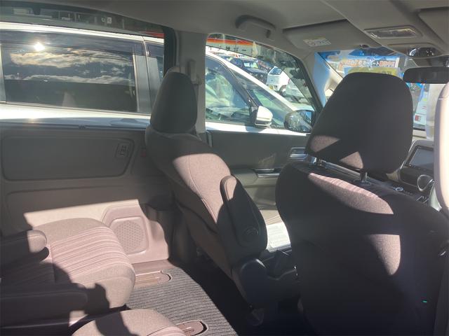 フリード Ｇ・ホンダセンシング　ＥＴＣ　バックカメラ　ナビ　ＴＶ　オートクルーズコントロール　レーンアシスト　衝突被害軽減システム　両側スライドドア　スマートキー　アイドリングストップ　電動格納ミラー　３列シート　ウォークスルー（36枚目）