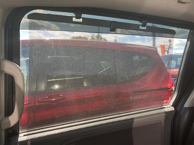 フリード Ｇ・ホンダセンシング　ＥＴＣ　バックカメラ　ナビ　ＴＶ　オートクルーズコントロール　レーンアシスト　衝突被害軽減システム　両側スライドドア　スマートキー　アイドリングストップ　電動格納ミラー　３列シート　ウォークスルー（40枚目）