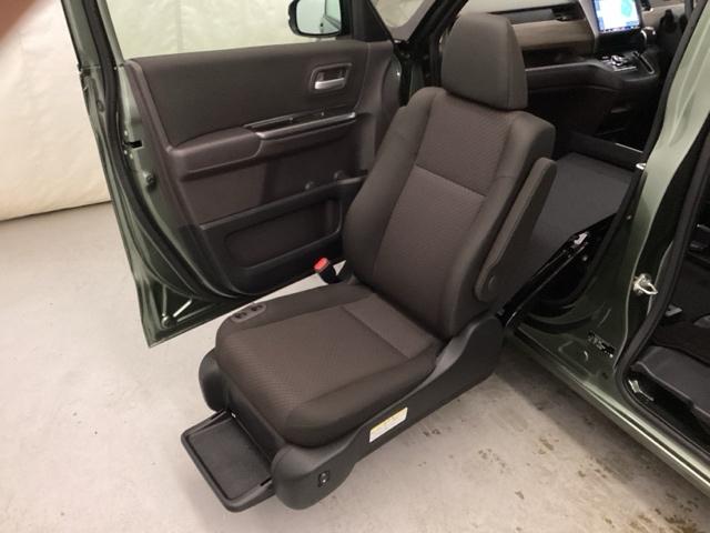 フリード Ｇ・ホンダセンシング　光触媒抗菌消臭施工済　ドラレコ前後　ナビ　ＥＴＣ　Ｆセグ　追突被害軽減ブレーキ　ｉストップ　福祉車両　Ｗエアバッグ　パワーウィンドウ　アクティブクルーズコントロール　スマートキ　カーテンエアバッグ（2枚目）
