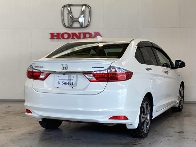 グレイス ハイブリッドＥＸ　光触媒抗菌消臭施工済　ナビ　シートヒーター　ＭＴモード　ＥＴＣ　スマートキ－　運転席エアバッグ　Ａストップ　ワンセグ　エアコン　クルーズＣ　ＤＶＤ再生可能　Ｒカメ　キーレスエントリー　パワーウィンドウ（3枚目）