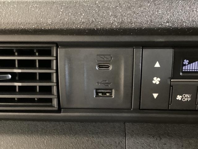 Ｎ－ＢＯＸカスタム ターボ　中古スタッドレスタイヤ、純正メモリーナビ、ドライブレコーダー前後装着＋ＥＴＣ付　当社デモカー　イモビライザー　１オナ　衝突被害軽減　ベンチシート　キーフリー　Ｐセンサー　ＥＳＣ　パワステ　ＤＶＤ再生（14枚目）