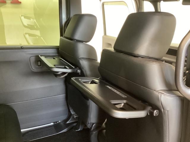 Ｎ－ＢＯＸカスタム ターボ　中古スタッドレスタイヤ、純正メモリーナビ、ドライブレコーダー前後装着＋ＥＴＣ付　当社デモカー　イモビライザー　１オナ　衝突被害軽減　ベンチシート　キーフリー　Ｐセンサー　ＥＳＣ　パワステ　ＤＶＤ再生（28枚目）