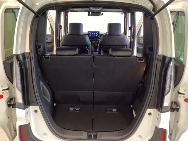 Ｎ－ＢＯＸカスタム ターボ　中古スタッドレスタイヤ、純正メモリーナビ、ドライブレコーダー前後装着＋ＥＴＣ付　当社デモカー　イモビライザー　１オナ　衝突被害軽減　ベンチシート　キーフリー　Ｐセンサー　ＥＳＣ　パワステ　ＤＶＤ再生（29枚目）