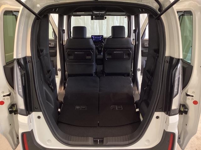 Ｎ－ＢＯＸカスタム ターボ　中古スタッドレスタイヤ、純正メモリーナビ、ドライブレコーダー前後装着＋ＥＴＣ付　当社デモカー　イモビライザー　１オナ　衝突被害軽減　ベンチシート　キーフリー　Ｐセンサー　ＥＳＣ　パワステ　ＤＶＤ再生（30枚目）