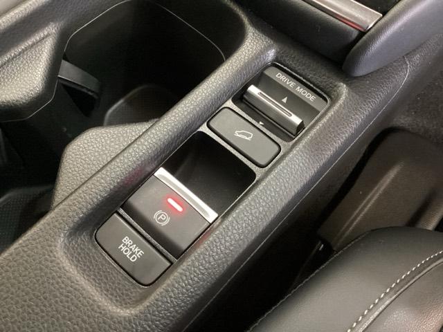 ヴェゼル ｅ：ＨＥＶＺ　光触媒抗菌消臭施工済　ドラレコ前後　障害物センサー　ナビ　シートヒーター　ＥＴＣ　盗難防止装置　ドラレコ付き　Ｒカメラ　フルセグテレビ　スマ－トキ－　アクティブクルーズ　Ｐセンサー　サイドエアバッグ（9枚目）