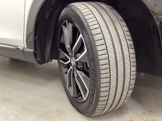 ヴェゼル ｅ：ＨＥＶＺ　光触媒抗菌消臭施工済　ドラレコ前後　障害物センサー　ナビ　シートヒーター　ＥＴＣ　盗難防止装置　ドラレコ付き　Ｒカメラ　フルセグテレビ　スマ－トキ－　アクティブクルーズ　Ｐセンサー　サイドエアバッグ（27枚目）