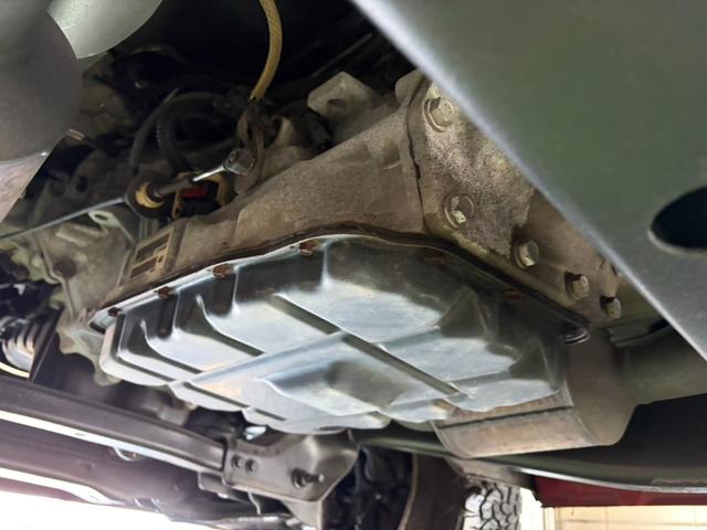 ダッジ・ラム ララミーＳＬＴ　レギュラーキャブ　ショートベット　ベットライナー　クルーズコントロール　ＨＤＤナビテレビ　ＥＴＣ　ドライブレコーダー　ＨＥＭＩエンジン　２０インチアルミ　走行証明書付（47枚目）