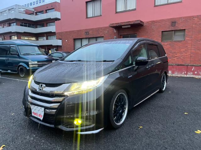 オデッセイハイブリッド ハイブリッドアブソルート・ホンダセンシングＥＸパック　本革シート　３６０°カメラ　駐車アシスト　両側自動スライドドア　車線逸脱防止　盗難防止　キーレス　サイドエアバッグ　エコモード　ＤＶＤ再生可　ＶＳＡ　Ｂｌｕｅｔｏｏｔｈオーディオ　スマキー　３列シート（10枚目）