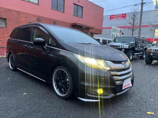 オデッセイハイブリッド ハイブリッドアブソルート・ホンダセンシングＥＸパック　本革シート　３６０°カメラ　駐車アシスト　両側自動スライドドア　車線逸脱防止　盗難防止　キーレス　サイドエアバッグ　エコモード　ＤＶＤ再生可　ＶＳＡ　Ｂｌｕｅｔｏｏｔｈオーディオ　スマキー　３列シート（11枚目）