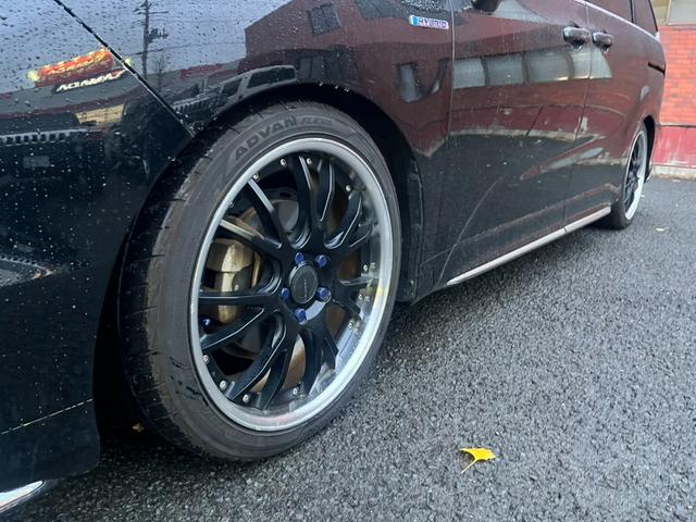 オデッセイハイブリッド ハイブリッドアブソルート・ホンダセンシングＥＸパック　本革シート　３６０°カメラ　駐車アシスト　両側自動スライドドア　車線逸脱防止　盗難防止　キーレス　サイドエアバッグ　エコモード　ＤＶＤ再生可　ＶＳＡ　Ｂｌｕｅｔｏｏｔｈオーディオ　スマキー　３列シート（15枚目）