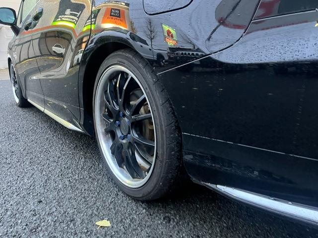 オデッセイハイブリッド ハイブリッドアブソルート・ホンダセンシングＥＸパック　本革シート　３６０°カメラ　駐車アシスト　両側自動スライドドア　車線逸脱防止　盗難防止　キーレス　サイドエアバッグ　エコモード　ＤＶＤ再生可　ＶＳＡ　Ｂｌｕｅｔｏｏｔｈオーディオ　スマキー　３列シート（17枚目）