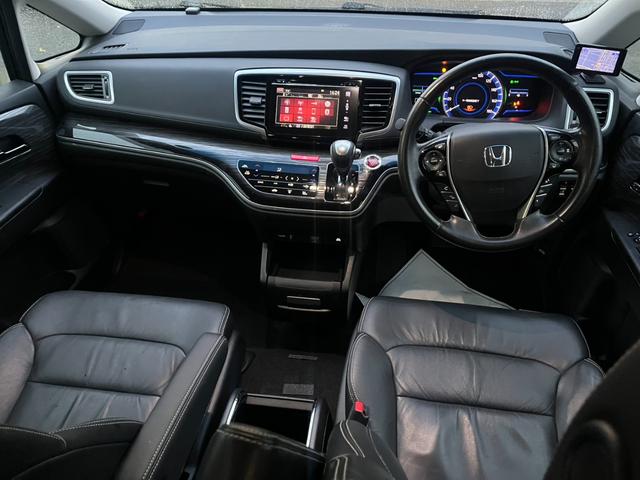 オデッセイハイブリッド ハイブリッドアブソルート・ホンダセンシングＥＸパック　本革シート　３６０°カメラ　駐車アシスト　両側自動スライドドア　車線逸脱防止　盗難防止　キーレス　サイドエアバッグ　エコモード　ＤＶＤ再生可　ＶＳＡ　Ｂｌｕｅｔｏｏｔｈオーディオ　スマキー　３列シート（27枚目）