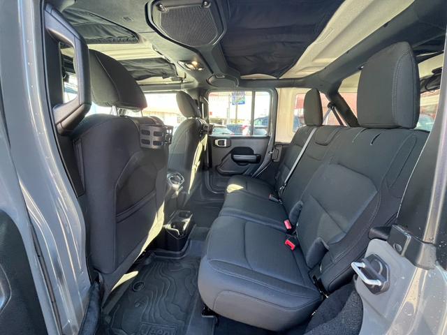 ジープ・ラングラーアンリミテッド ウィリス(26枚目)