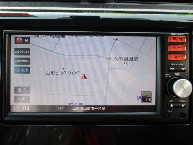 S 4WD SDナビ 衝突被害軽減ブレーキ アイドリングストップ シートヒーター 横滑り防止装置 キーレス AUX・Bluetooth接続(9枚目)