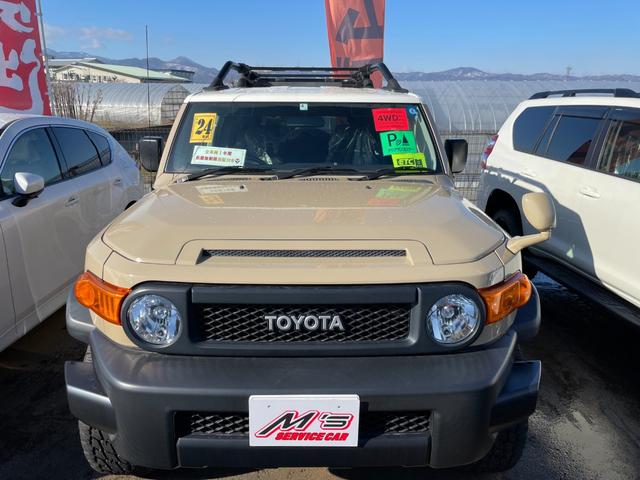 カラーパッケージ パートタイム4WD クリアランスソナー 純正ナビ クルコン 社外マフラー 社外ステップ ソフトアップ ETC 社外17AW(3枚目)