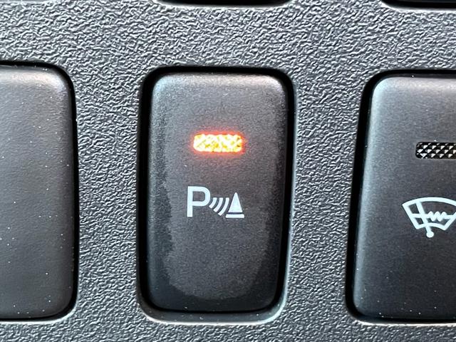 カラーパッケージ パートタイム4WD クリアランスソナー 純正ナビ クルコン 社外マフラー 社外ステップ ソフトアップ ETC 社外17AW(19枚目)