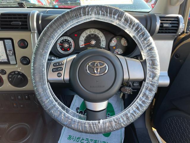 カラーパッケージ パートタイム4WD クリアランスソナー 純正ナビ クルコン 社外マフラー 社外ステップ ソフトアップ ETC 社外17AW(21枚目)