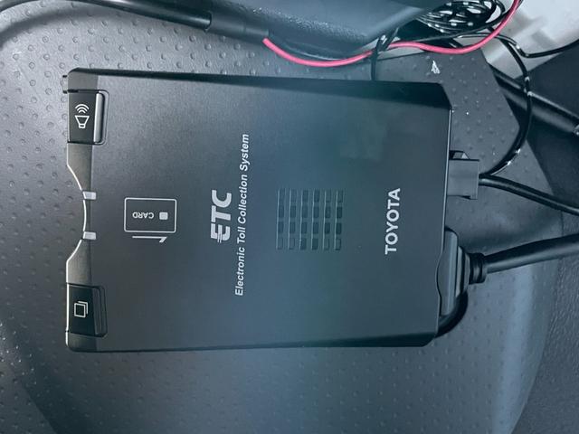 カラーパッケージ パートタイム4WD クリアランスソナー 純正ナビ クルコン 社外マフラー 社外ステップ ソフトアップ ETC 社外17AW(25枚目)