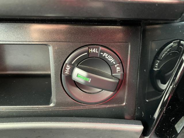 TX 4WD プッシュスタート 純正17AW 横滑り防止 ETC 純正ナビ バックモニター フルセグ LEDヘッドライト Bluetooth接続 オートライト(14枚目)