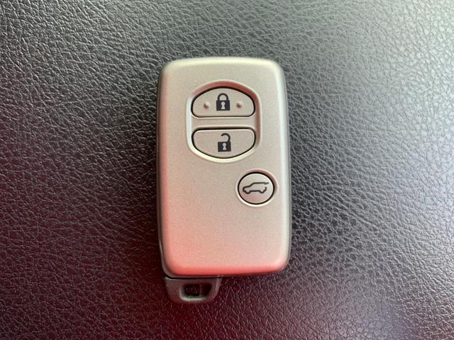 TX 4WD プッシュスタート 純正17AW 横滑り防止 ETC 純正ナビ バックモニター フルセグ LEDヘッドライト Bluetooth接続 オートライト(22枚目)