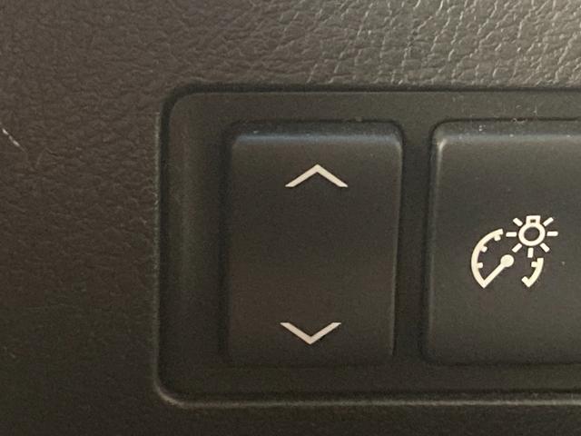 RX450hラディアント エアロスタイル HDDナビ フルセグTV バックカメラ サイドカメラ クルコン 本革シート シートヒーター ETC パワーバックドア ヘッドライトウォッシャー 100V電源 ステリモ HUD AUX USB BT(27枚目)