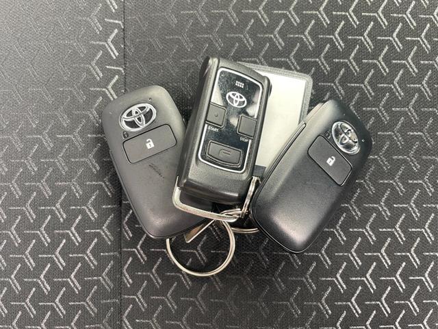 ライズ Ｚ　４ＷＤ　衝突被害軽減ブレーキ　バックカメラ　フロントデアイサー　クルコン　クリアランスソナー　ＬＥＤライト　オートライト　シートヒーター　ＵＳＢ充電　フォグランプ　エンスタ（32枚目）