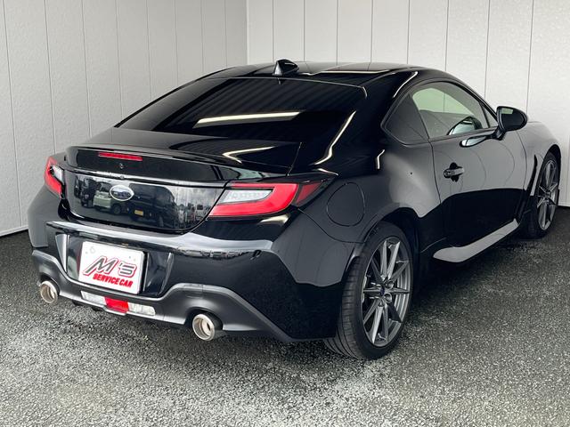 ＢＲＺ Ｓ　マニュアル車　プッシュスタート　純正１８ＡＷ　ＣＤデッキ　シートヒーター　クルーズコントロール　ＬＥＤヘッドライト　アダプティブヘッドライト　ＵＳＢ充電　ＡＵＸ　Ｂｌｕｅｔｏｏｔｈ接続（7枚目）