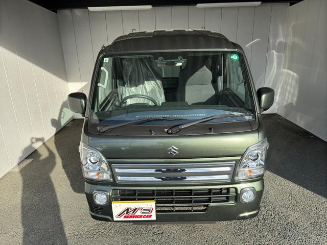 スーパーキャリイ Ｘ　４ＷＤ　届出済未使用車　衝突被害軽減ブレーキ　クリアランスソナー　レーンアシスト　作業灯　オートライト　ＬＥＤライト　キーレス　アイドリングストップ（3枚目）