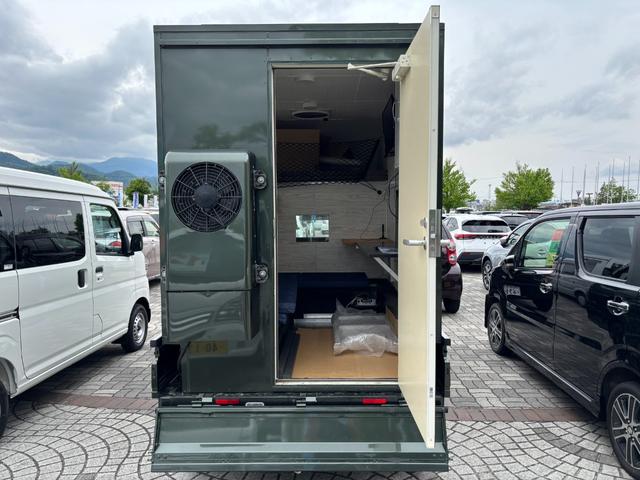 ＮＴ１００クリッパートラック ＤＸ　４ＷＤ　キャンピング仕様　前後ドラレコ　メモリーナビ　ワンセグＴＶ　バックカメラ　ＥＴＣ　デジタルインナーミラー　ＵＳＢ　ＵＳＢ充電　キーレス　ＣＤ　ＤＶＤ可　レンタアップ　エアコン　ハロゲンランプ（25枚目）