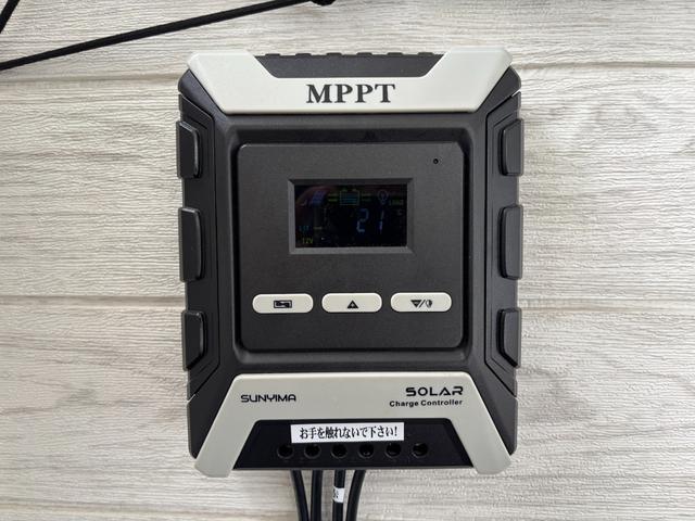 ＮＴ１００クリッパートラック ＤＸ　４ＷＤ　キャンピング仕様　前後ドラレコ　メモリーナビ　ワンセグＴＶ　バックカメラ　ＥＴＣ　デジタルインナーミラー　ＵＳＢ　ＵＳＢ充電　キーレス　ＣＤ　ＤＶＤ可　レンタアップ　エアコン　ハロゲンランプ（35枚目）
