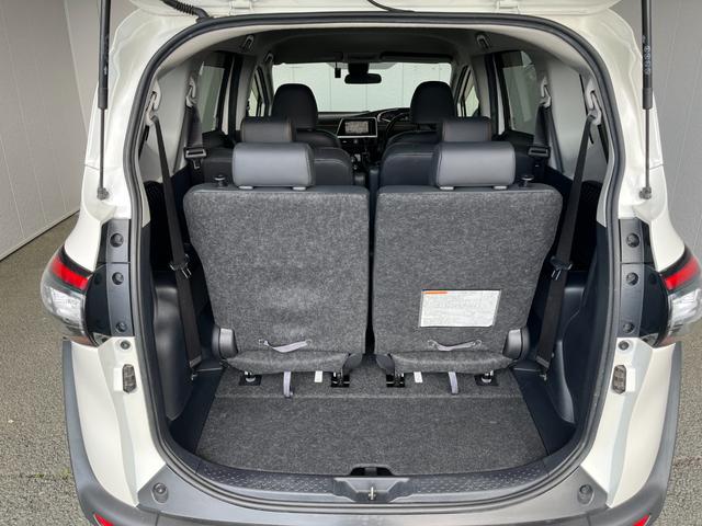 シエンタ Ｇ　クエロ　４ＷＤ　前方ドラレコ　ＳＤナビ　ワンセグ　バックカメラ　ＥＴＣ　レーンアシスト　フロントデアイサー　合皮ハーフレザーシート　オートライト　両側電動スライドドア　衝突軽減ブレーキ　Ｂｌｕｅｔｏｏｔｈ接続（39枚目）