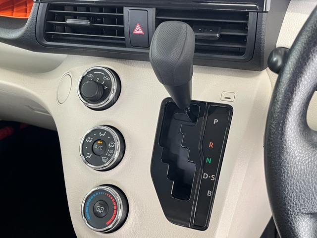 シエンタ Ｘ　４ＷＤ　前方ドラレコ　ＣＤデッキ　ＥＴＣ　フロントデアイサー　左側電動スライドドア　ＡＵＸ　ＵＳＢ　ハロゲンランプ（13枚目）