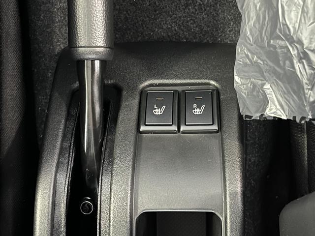 ジムニーシエラ ＪＣ　登録済未使用車　４ＷＤ　ヒルディセントコントロール　レーンアシスト　クルコン　オートライト　ＬＥＤライト　ヘッドライトウォッシャー　クリアランスソナー　シートヒーター　衝突被害軽減ブレーキ（18枚目）