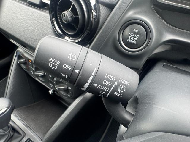 ＭＡＺＤＡ２ １５Ｃ　４ＷＤ　衝突被害軽減ブレーキ　アイドリングストップ　オートライト　ブラインドスポットモニター　ラジオ　レーンアシスト　クリアランスソナー　ＵＳＢ　ＡＵＸ接続　オートワイパー　プッシュスタート（18枚目）