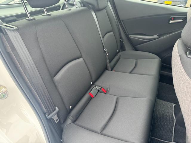 ＭＡＺＤＡ２ １５Ｃ　４ＷＤ　衝突被害軽減ブレーキ　アイドリングストップ　オートライト　ブラインドスポットモニター　ラジオ　レーンアシスト　クリアランスソナー　ＵＳＢ　ＡＵＸ接続　オートワイパー　プッシュスタート（30枚目）