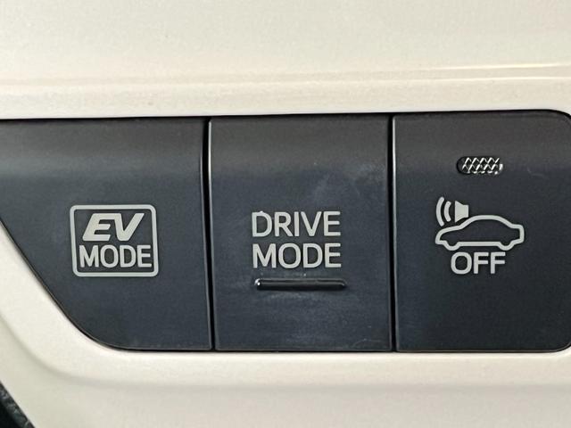 プリウス Ｓセーフティプラス　４ＷＤ　前後ドラレコ　ＥＴＣ　パーキングアシスト　クルコン　オートライト　オートハイビーム　ＬＥＤライト　ＨＵＤ　クリアランスソナー　バックモニター　Ｂｌｕｅｔｏｏｔｈ接続　フルセグＴＶ（20枚目）