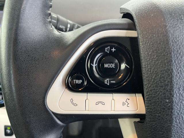 プリウス Ｓセーフティプラス　４ＷＤ　前後ドラレコ　ＥＴＣ　パーキングアシスト　クルコン　オートライト　オートハイビーム　ＬＥＤライト　ＨＵＤ　クリアランスソナー　バックモニター　Ｂｌｕｅｔｏｏｔｈ接続　フルセグＴＶ（31枚目）
