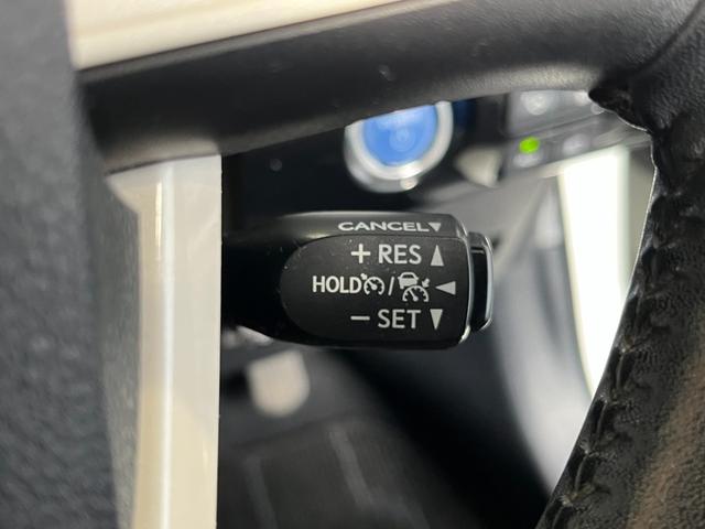 プリウス Ｓセーフティプラス　４ＷＤ　前後ドラレコ　ＥＴＣ　パーキングアシスト　クルコン　オートライト　オートハイビーム　ＬＥＤライト　ＨＵＤ　クリアランスソナー　バックモニター　Ｂｌｕｅｔｏｏｔｈ接続　フルセグＴＶ（33枚目）