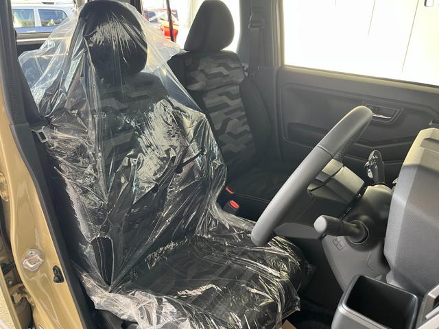 タフト Ｇ　ダーククロムベンチャー　届出済未使用車　４ＷＤ　左右シートヒーター　バックカメラ　ＬＥＤヘッドライト　オートライト　クルコン　ソナー　衝突被害軽減ブレーキ　ムーンルーフ　ステリモ　プッシュスタート　ＵＳＢ　ＵＳＢ充電（10枚目）