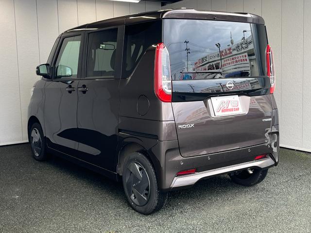 ルークス Ｘ　４ＷＤ　左側ハンズフリー電動スライドドア　レーンアシスト　クリアランスソナー　オートライト　ＬＥＤライト　ステアリングヒーター　シートヒーター　衝突被害軽減ブレーキ　後席ＵＳＢ充電（7枚目）