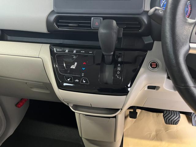 ルークス Ｘ　４ＷＤ　左側ハンズフリー電動スライドドア　レーンアシスト　クリアランスソナー　オートライト　ＬＥＤライト　ステアリングヒーター　シートヒーター　衝突被害軽減ブレーキ　後席ＵＳＢ充電（10枚目）