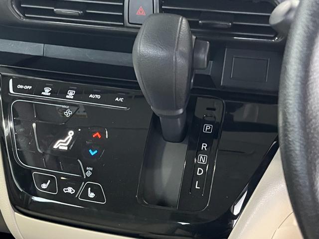 ルークス Ｘ　４ＷＤ　左側ハンズフリー電動スライドドア　レーンアシスト　クリアランスソナー　オートライト　ＬＥＤライト　ステアリングヒーター　シートヒーター　衝突被害軽減ブレーキ　後席ＵＳＢ充電（11枚目）