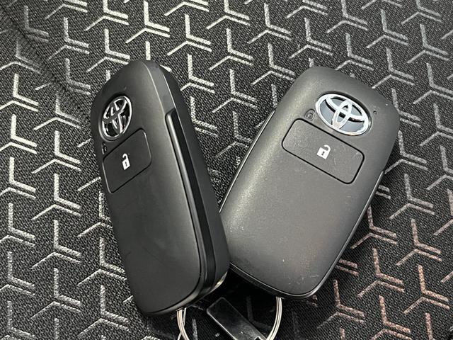 ライズ Ｚ　登録済未使用車　４ＷＤ　純正ディスプレイオーディオ　全周囲モニター　フルセグＴＶ　ＵＳＢ　ＨＤＭＩ　Ｂｌｕｅｔｏｏｔｈ　クルコン　オートライト　オートハイビーム　ＬＥＤライト　ＢＳＭ　後席ＵＳＢ充電（32枚目）